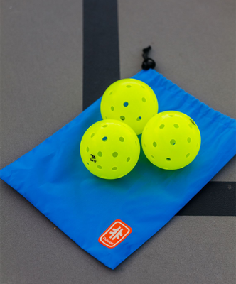 Load image into Gallery viewer, Oso Pickleball Balls - Set of 3